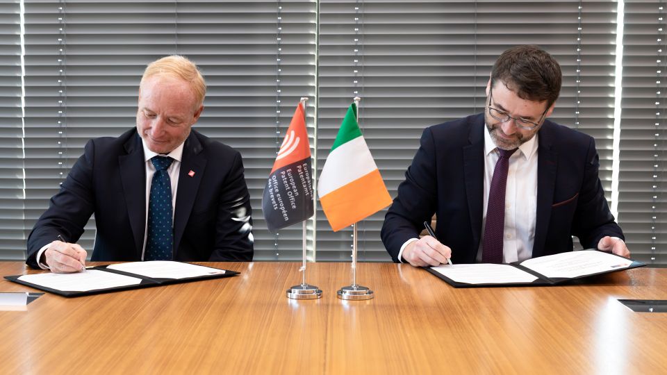 European Patent Office President António Campinos and James Kelly, Controller of the Intellectual Property Office of Ireland sign working agreement on search co-operation.